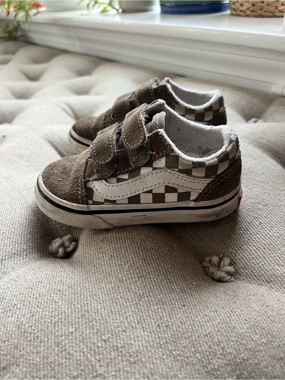 Vans toddler Brown Checkerboard Velcro Sneakers